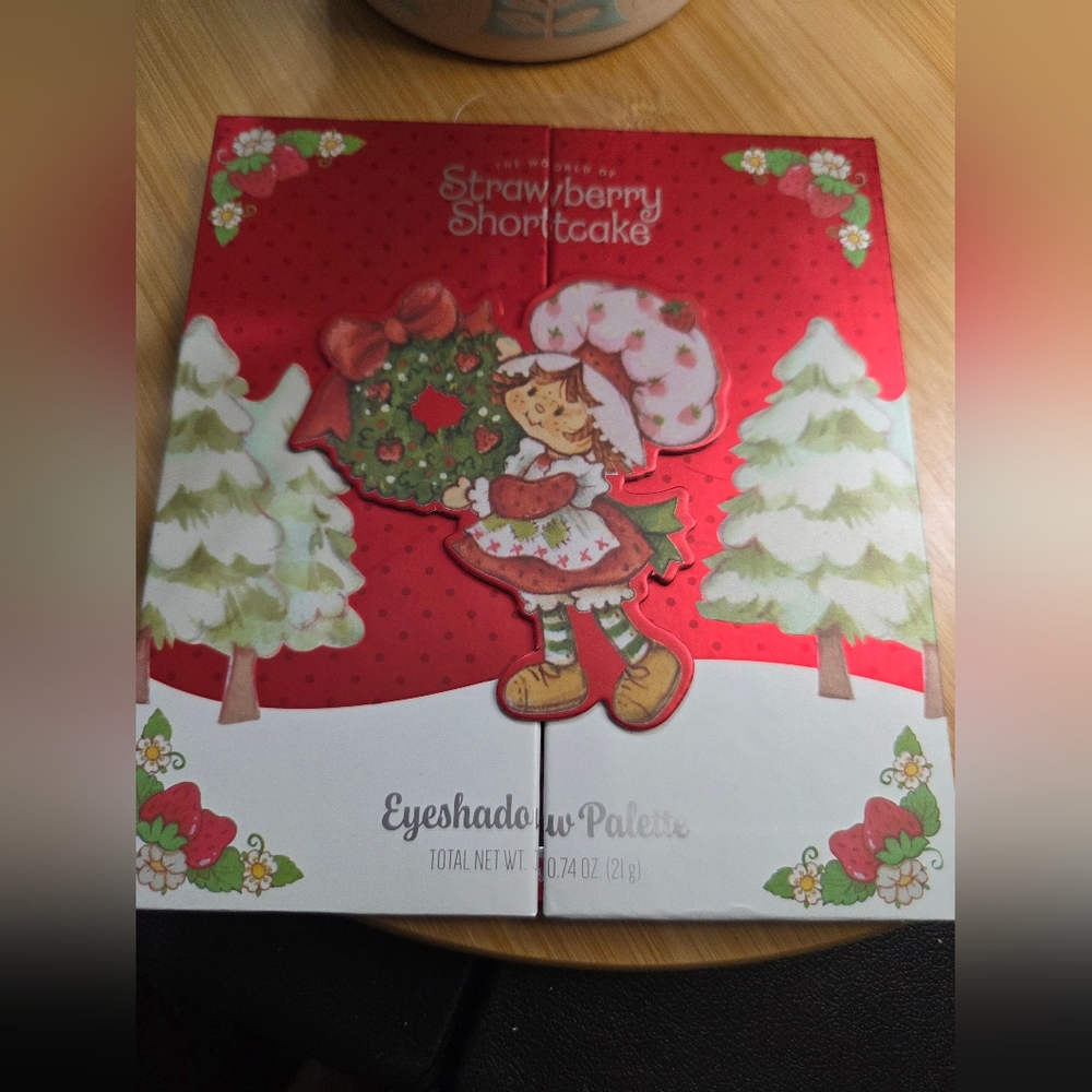 Strawberry Shortcake Red and Gold Eyeshadow Palette